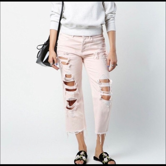 Alexander Wang Denim - ALEXANDER WANG Rival Distressed cropped pink washed denim capri style